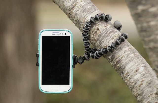 best-phone-stativ-Gorillapod-umarmend