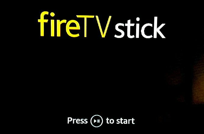 Startbildschirm zum Einrichten des Amazon Fire TV Stick nach dem Koppeln der Fernbedienung