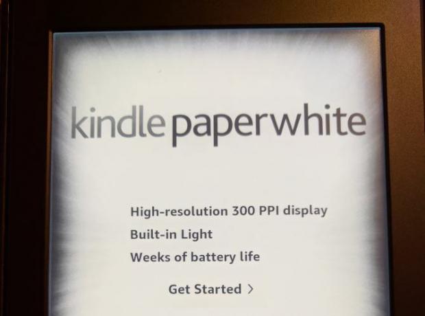 Einrichten und Verwenden Ihres Kindle Paperwhite 02 Paperwhite Hello-Bildschirms