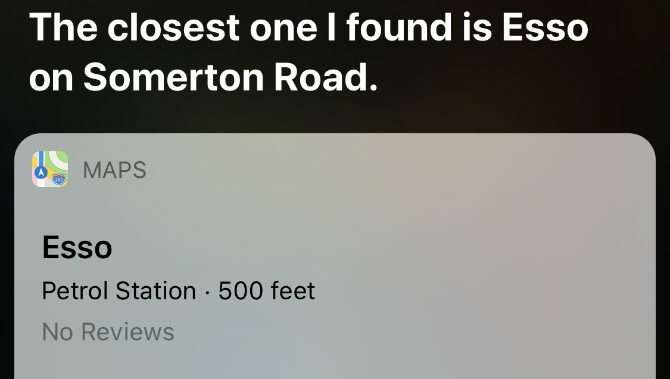 Siri sucht nach der nächsten Tankstelle
