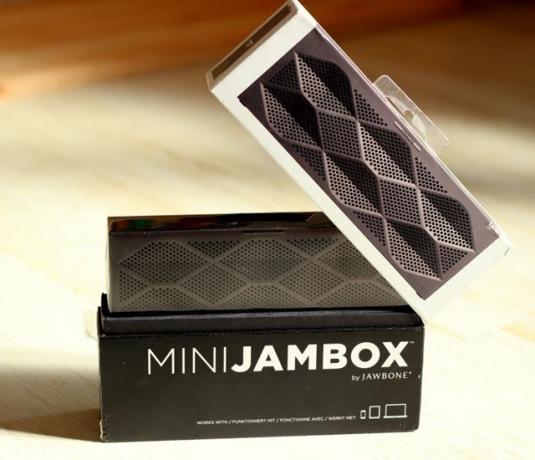 Mini-Jambox-2