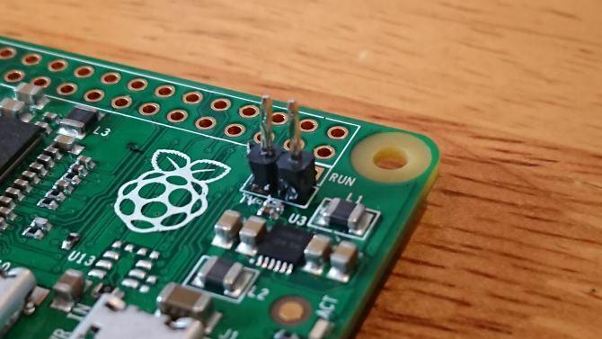 Raspberry Pi Zero mit DIY Pin Header für Composite Video