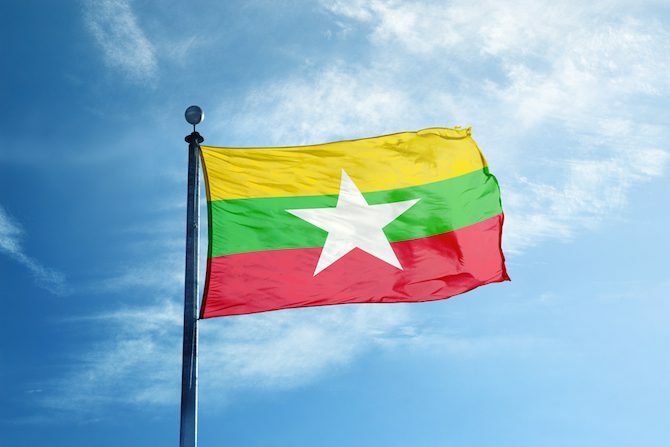 Ihr Leitfaden zum internationalen Web Myanmar Flagge 670x447