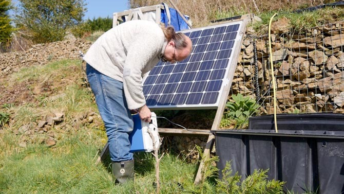 Maxoak Bluetti 1500Wh Backup Solar Generator Bewertung: Seien Sie bereit für alles, was Bluetti Generator in Solar steckt