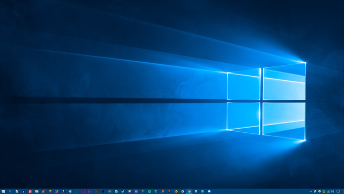 So passen Sie Windows 10 an: Der Desktop des vollständigen Handbuchs vor dem Thema